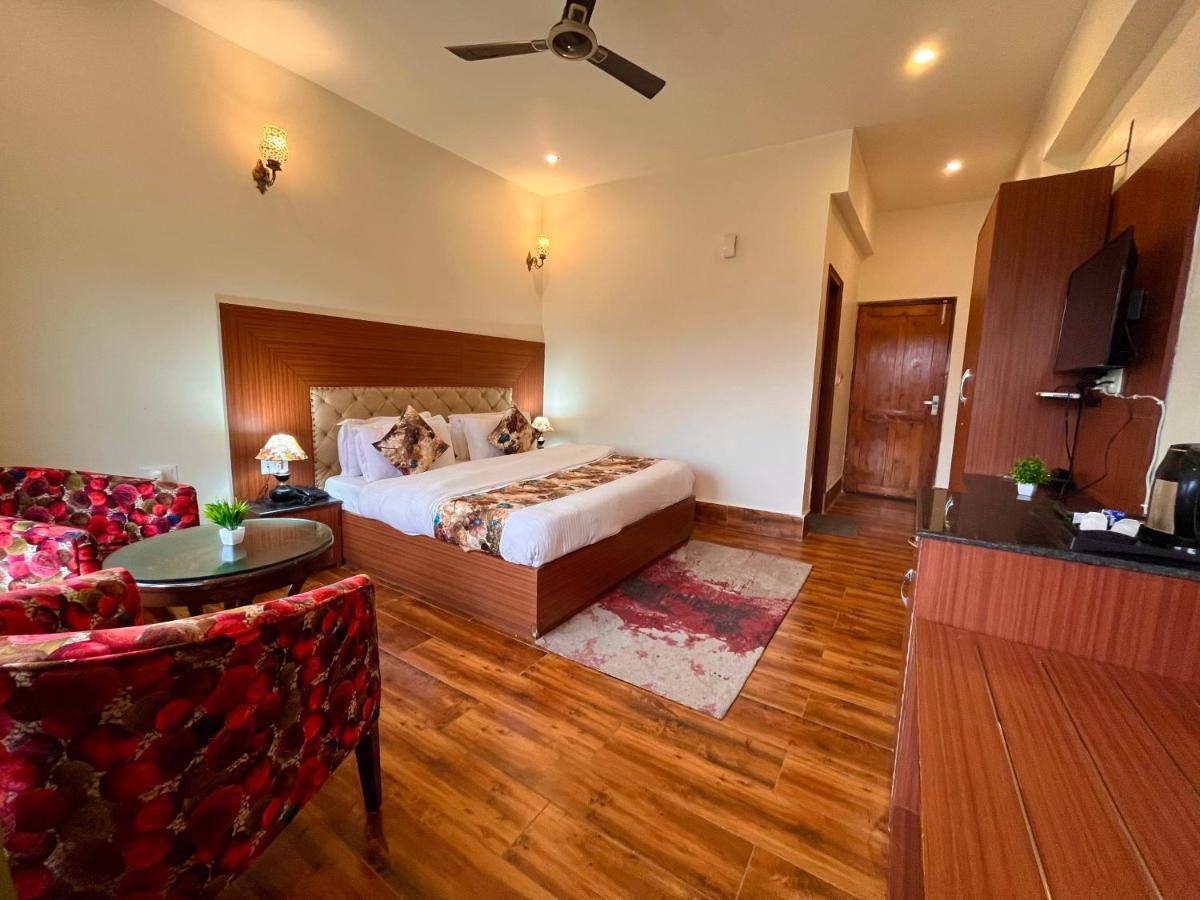 Hotel Kempty - A Boutique Hotel, มัสซูรี ภายนอก รูปภาพ