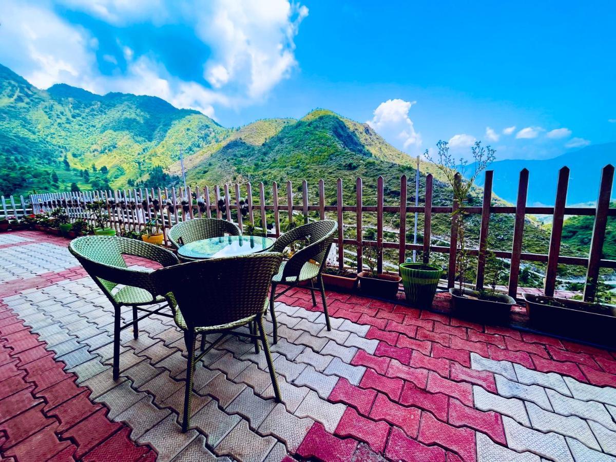 Hotel Kempty - A Boutique Hotel, มัสซูรี ภายนอก รูปภาพ