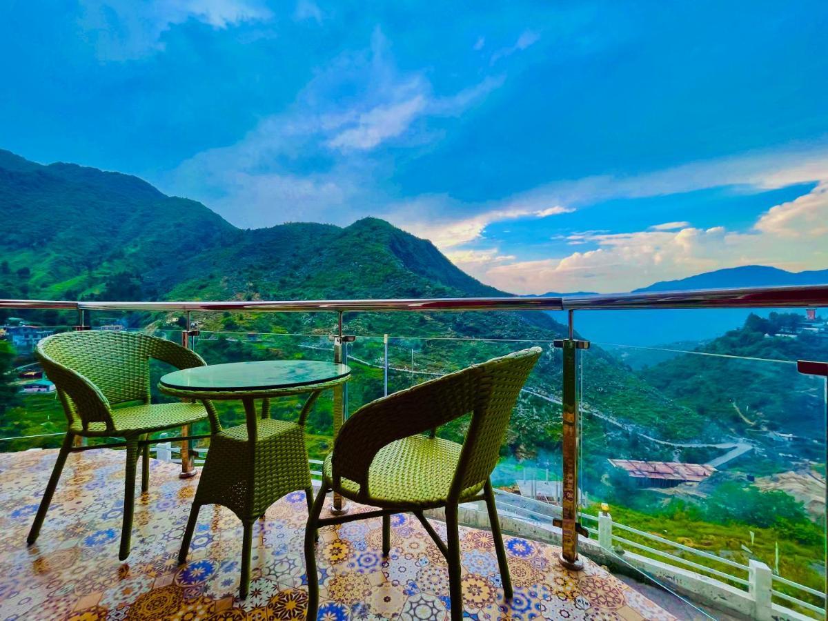 Hotel Kempty - A Boutique Hotel, มัสซูรี ภายนอก รูปภาพ