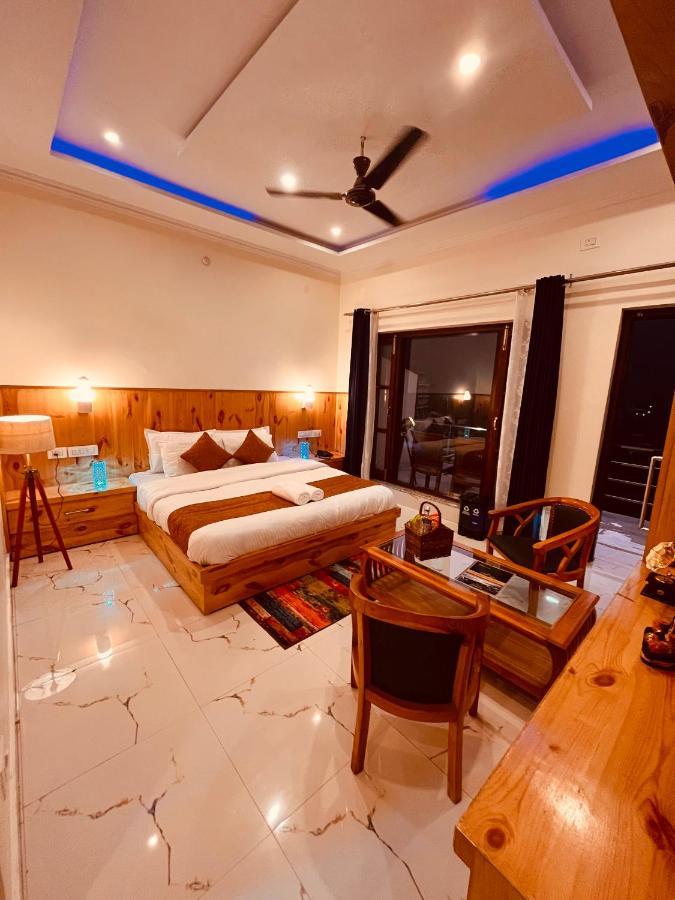 Hotel Kempty - A Boutique Hotel, มัสซูรี ภายนอก รูปภาพ