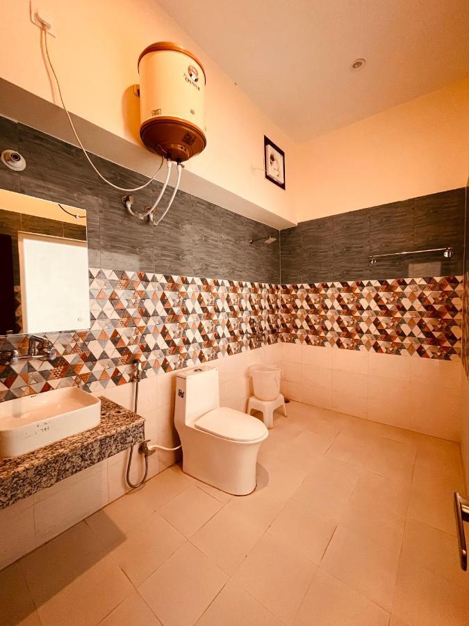 Hotel Kempty - A Boutique Hotel, มัสซูรี ภายนอก รูปภาพ
